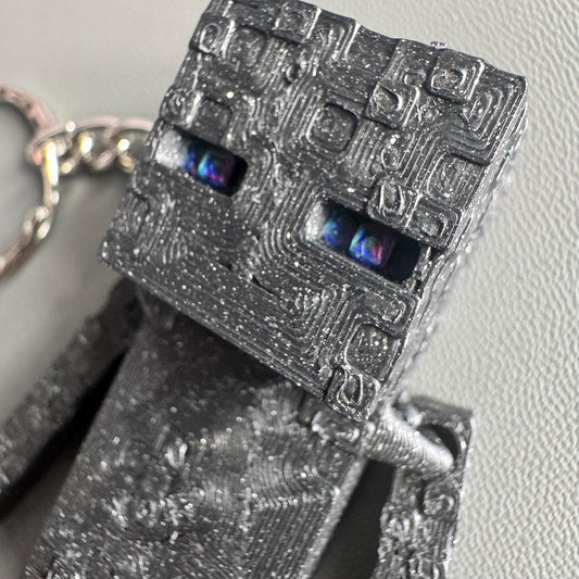 Articulated Enderman Keychain – 3D Printed Minecraft Gamer Keyring with Shifting Purple Detail